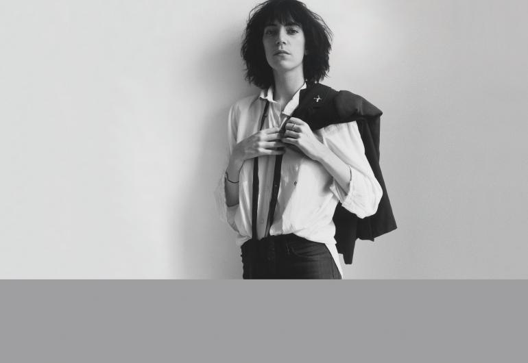 PATTI SMITH & HER BAND perform HORSES