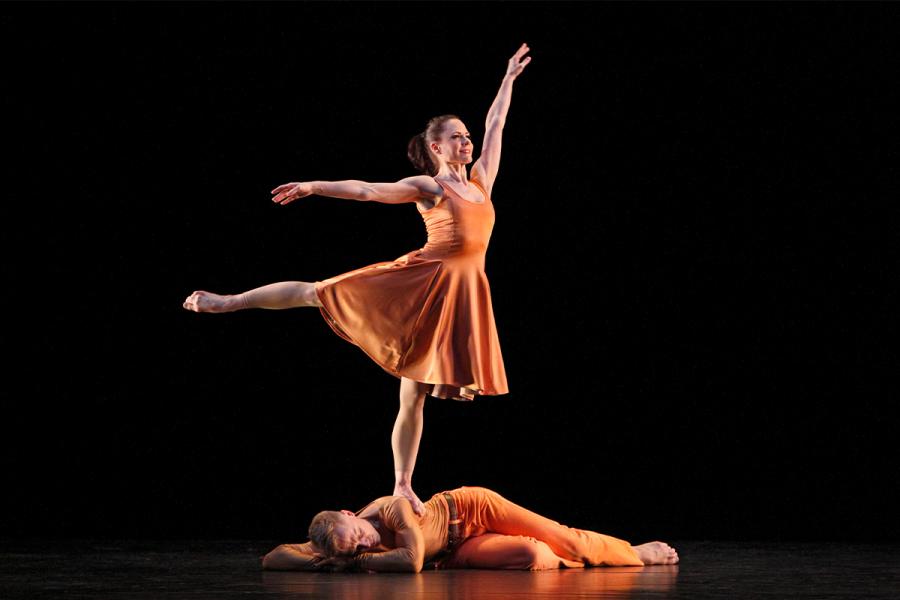 Paul Taylor Dance Company in "Esplanade" image 3