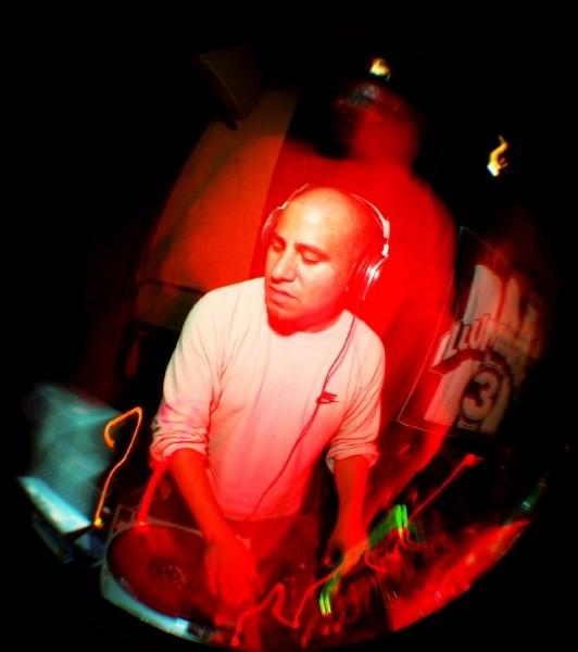 DJ Miguel Vargas