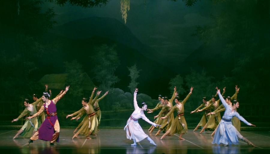 Photo courtesy of Shanghai Ballet.
