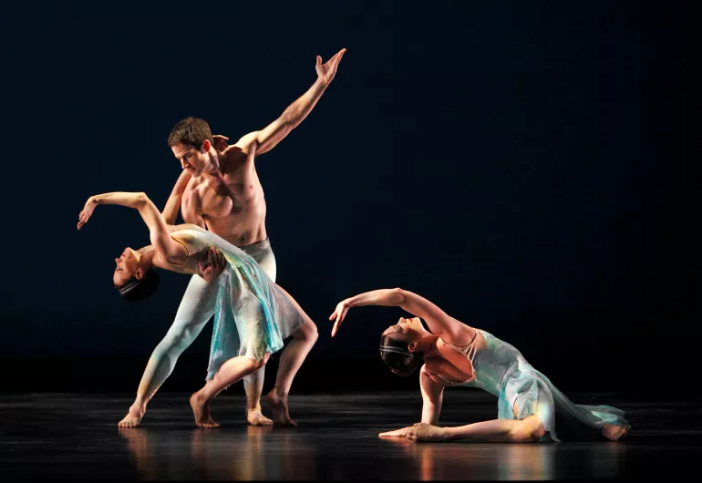 Paul Taylor Dancers Eran Bugge, Robert Kleinendorst and Laura Halzack in Airs