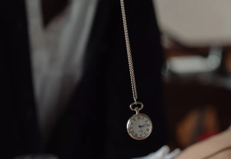 Hypnotist's watch on a chain
