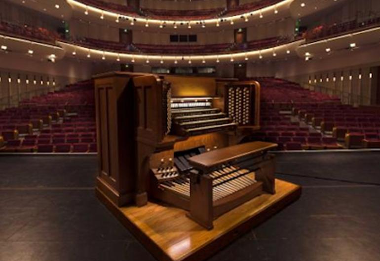 The organ at Northrop