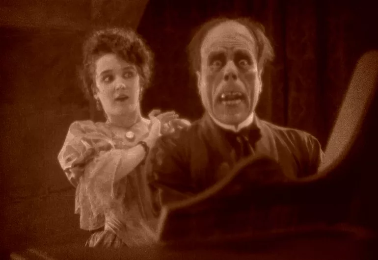Lon Chaney as the Phantom