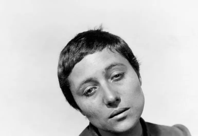 Maria Falconetti, a woman with short hair, shows fatigue in the film “The Passion of Joan of Arc.”