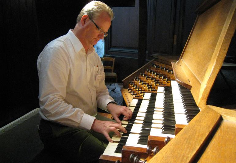 Dean Billmeyer playing an organ