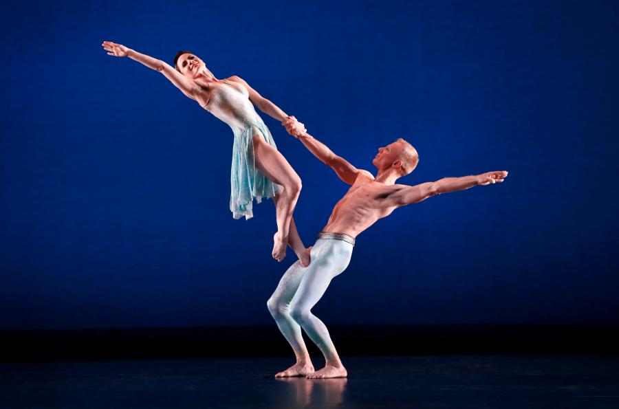 Paul Taylor Dance Company in Airs