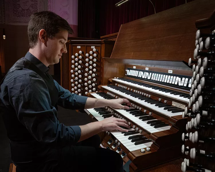 Greg Zelek playing the Northrop organ