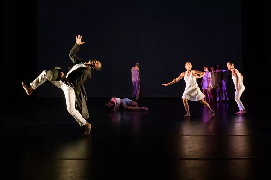 David Roussève/REALITY dancers in Halfway to Dawn