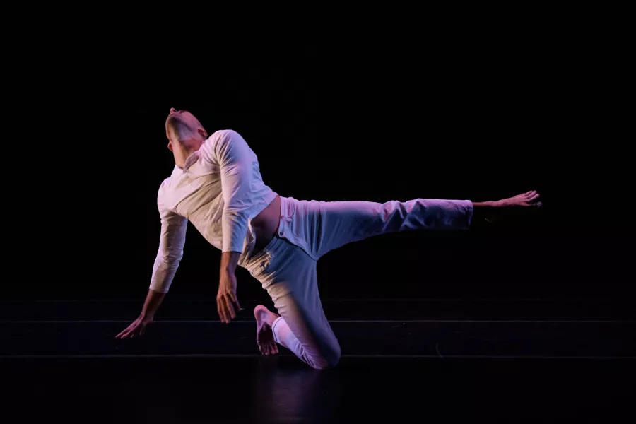 David Roussève/REALITY dancers in Halfway to Dawn