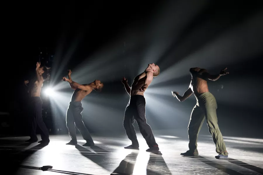 Aszure Barton & Artists - Awáa