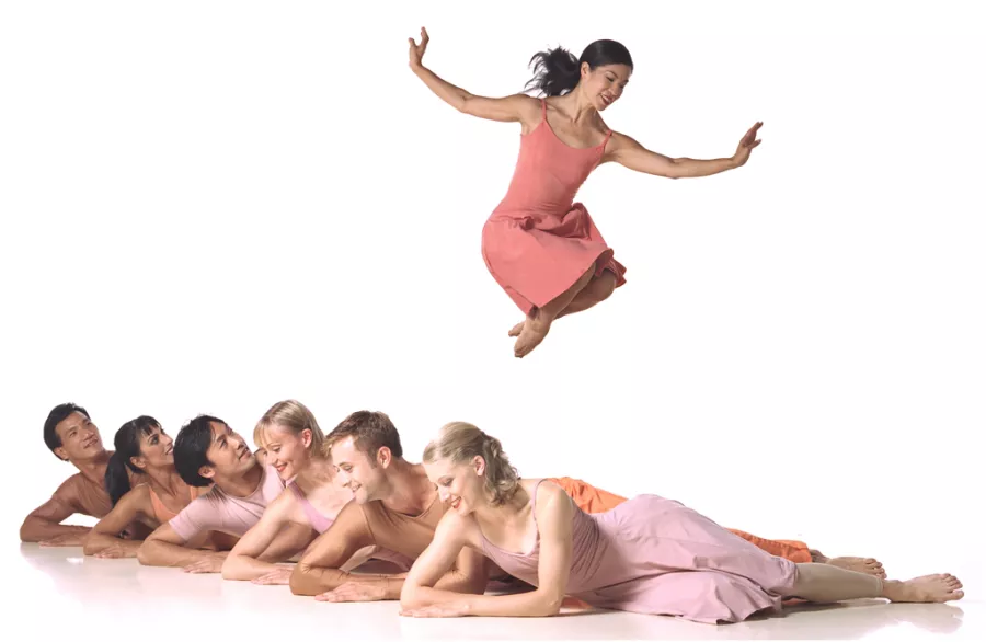 "Esplanade" Photo ©Lois Greenfield