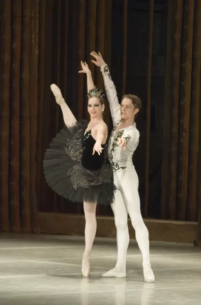 "Swan Lake", 3rd act, Soloists - Yuliya Nepomnyashchaya and Ivan Alexeyev
