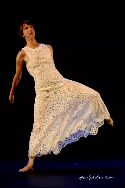 Amy Behm Thomson. Photo © V. Paul Virtucio