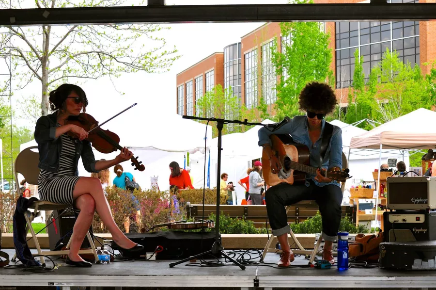 Chastity Brown at Arts in the Park in Eden Prairie_Photo Credit Nicole Stumpf