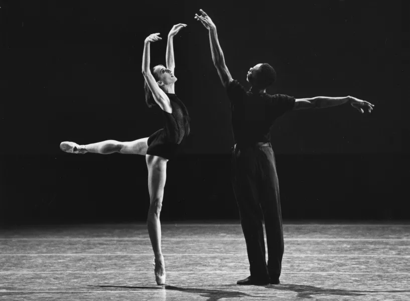 Photo © Paul Kolnik