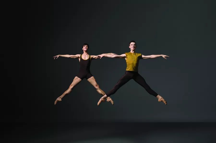 Photo by Henry Leutwyler © 2011