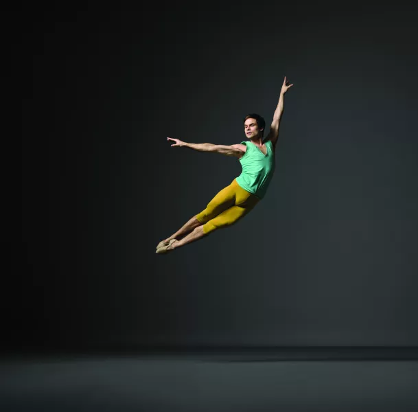 Photo by Henry Leutwyler © 2011